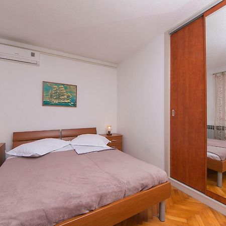Apartments By The Sea Brela, Makarska - 20778 Szoba fotó