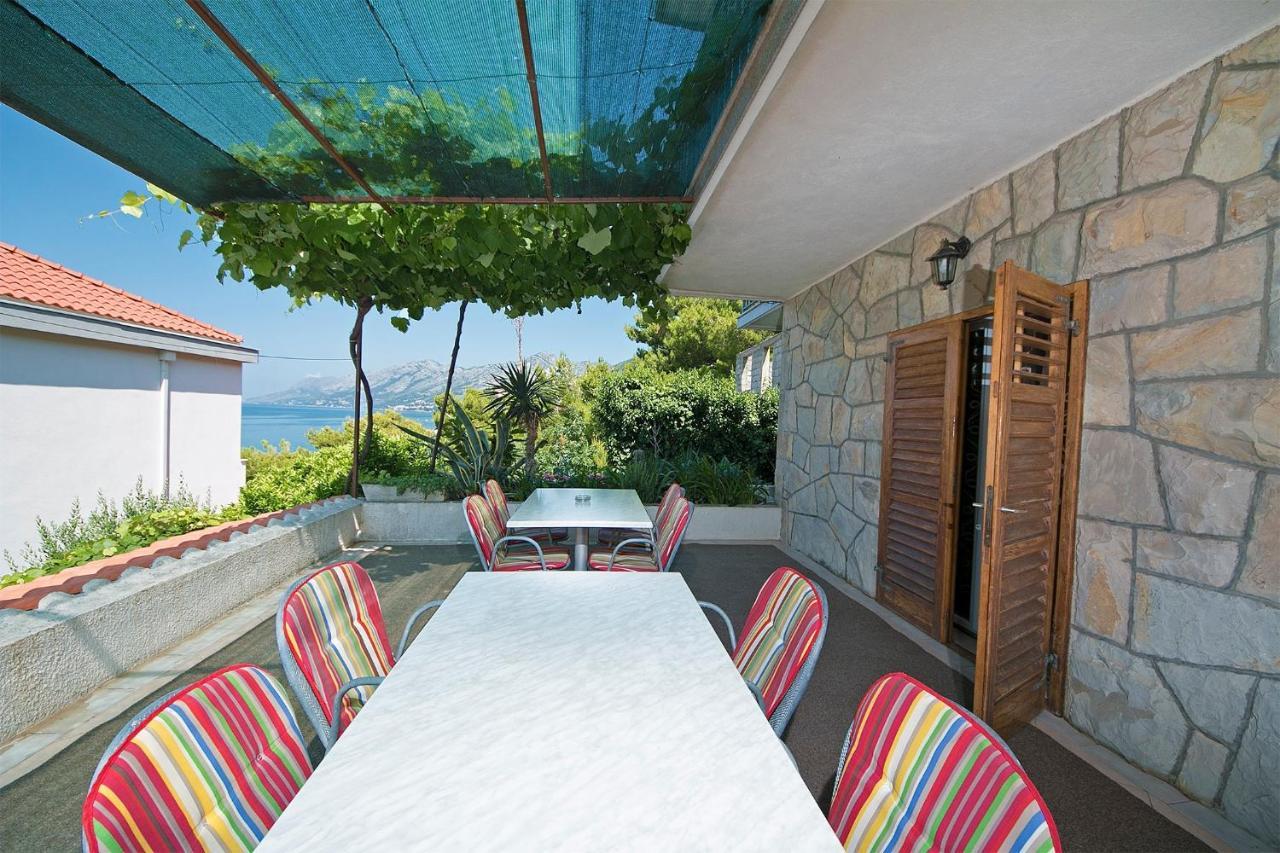 Apartments By The Sea Brela, Makarska - 20778 Kültér fotó
