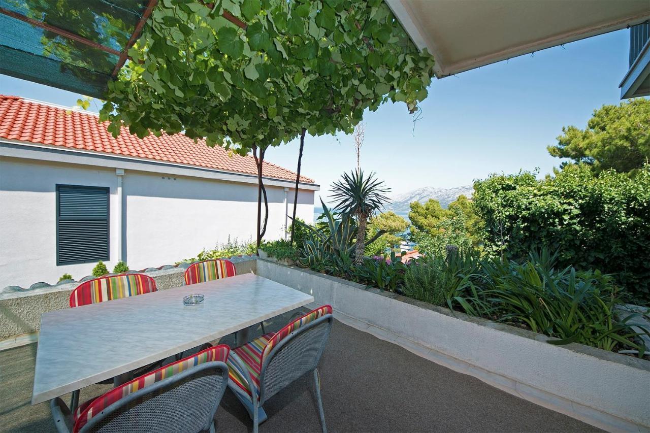 Apartments By The Sea Brela, Makarska - 20778 Kültér fotó