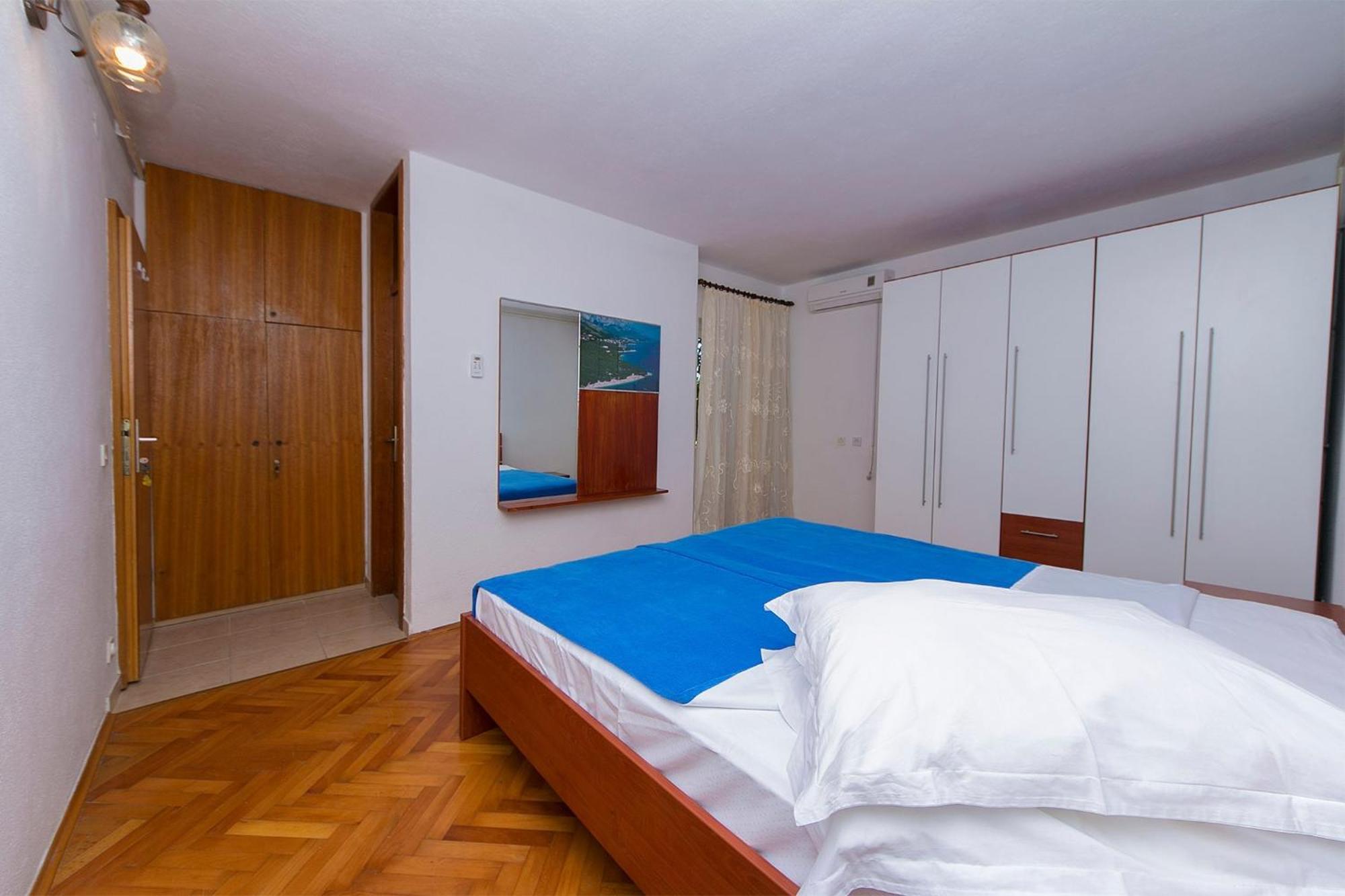 Apartments By The Sea Brela, Makarska - 20778 Szoba fotó