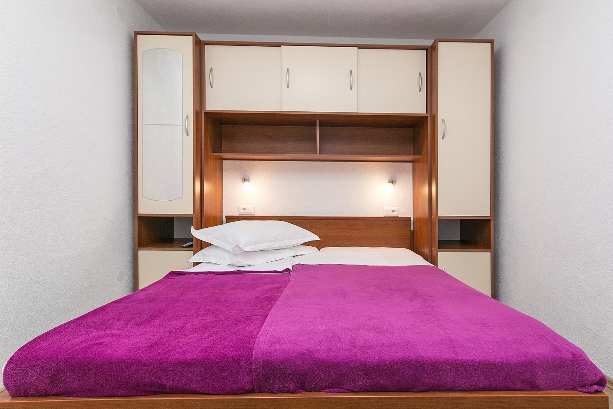 Apartments By The Sea Brela, Makarska - 20778 Szoba fotó